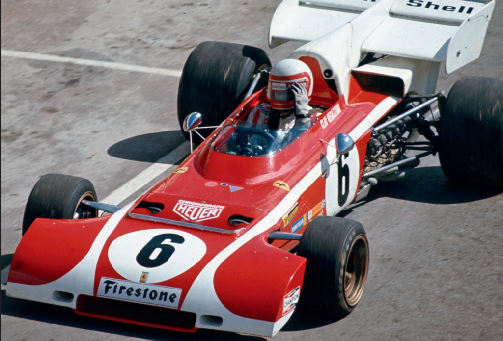 1972 Güney Afrika Grand Prix’si için Ferrari 312 B2 araçları, rakip Tyrrell takımının kullandığına benzer şekilde daha aerodinamik, akıcı bir burun tasarımıyla modifiye edildi.