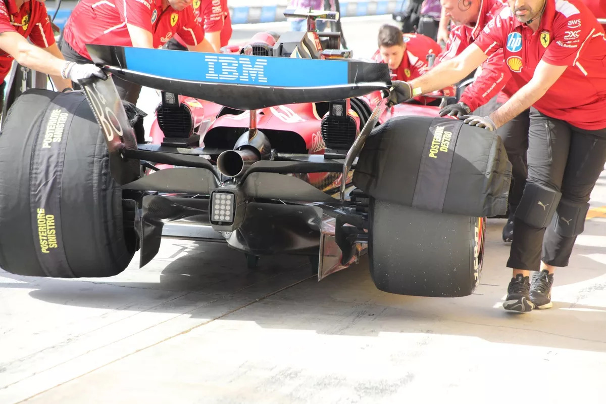 Ferrari SF25 Bahreyn 2025
