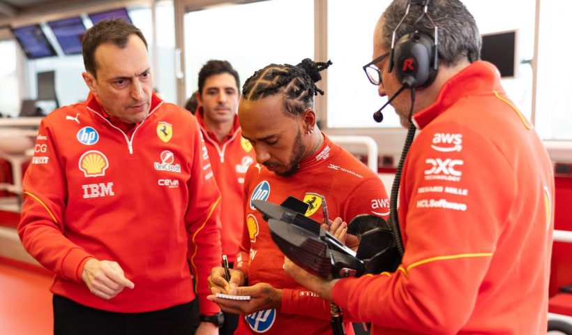 Lewis Hamilton ve Ricardo Adami
